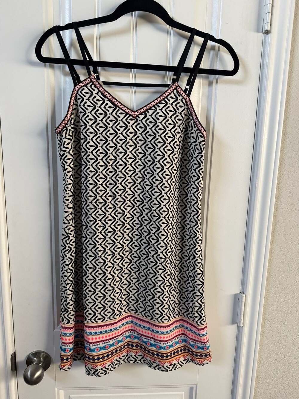 Skies Are Blue‎ Women's Geometric Print Shift Mini Dress  artsy festival